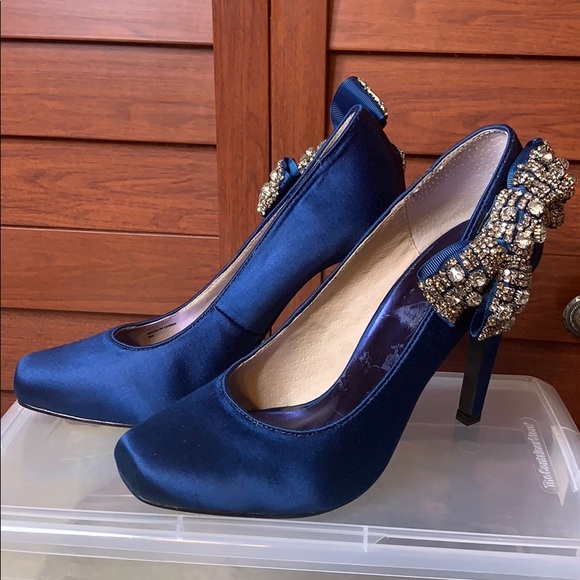 royal blue diamond heels